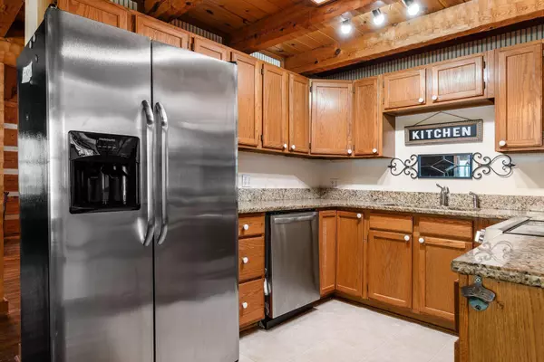 Lancaster, OH 43130,517 Ross Road