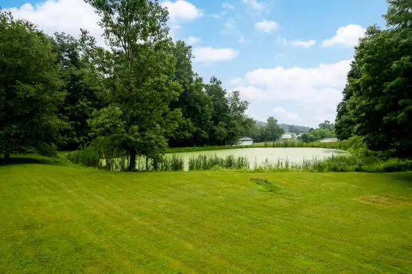 Danville, OH 43014,19261 Danville Jelloway Road