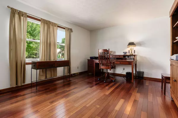 Columbus, OH 43220,4651 Nugent Drive