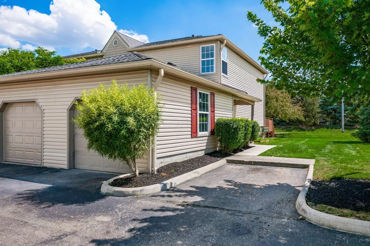 Hilliard, OH 43026,5641 Everbrook Drive #42D