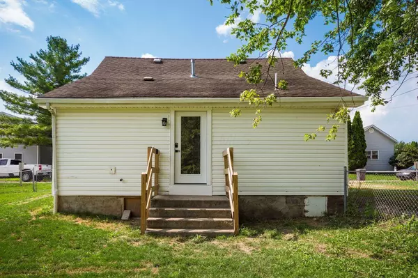 London, OH 43140,44 South Street