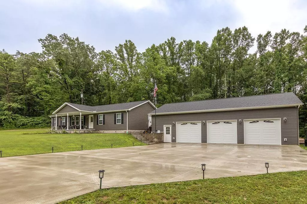 Nelsonville, OH 45764,19366 Laurel Run Road