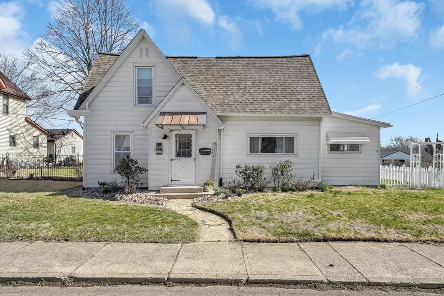 28 John Street, Mount Sterling, OH 43143