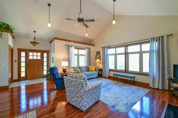 Athens, OH 45701,14200 Kincade Road