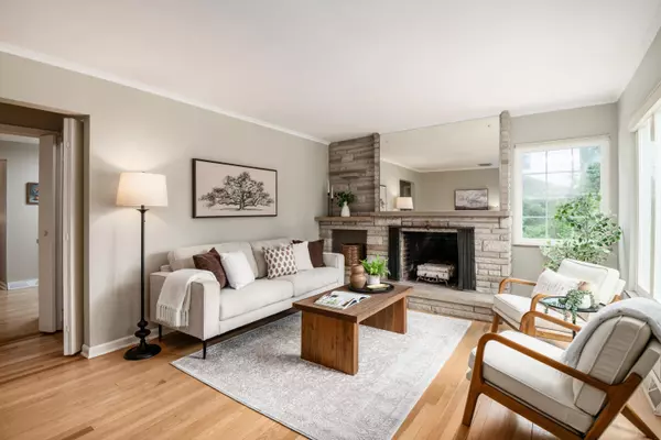 Columbus, OH 43221,1512 College Hill Drive