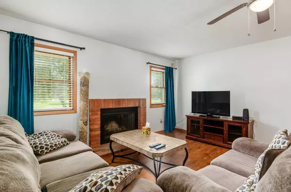 London, OH 43140,338 Thames Court