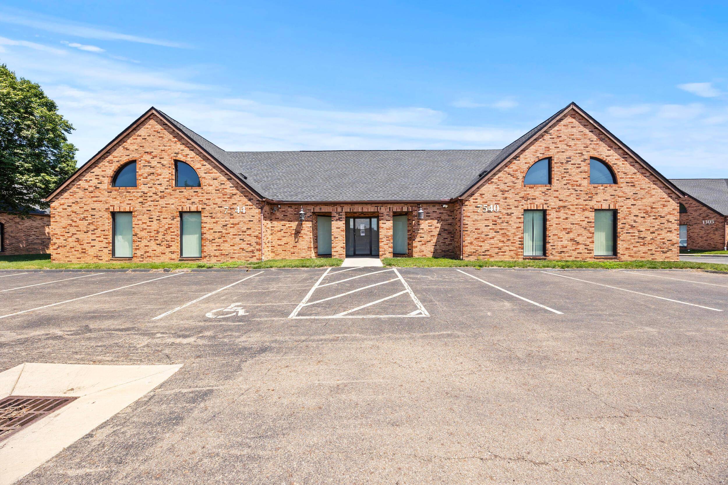 7544 Pingue Drive, Columbus, OH 43085