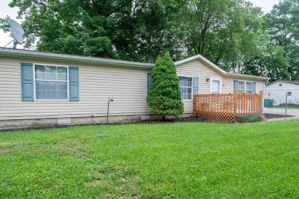 Buckeye Lake, OH 43008,160 Cliff Street