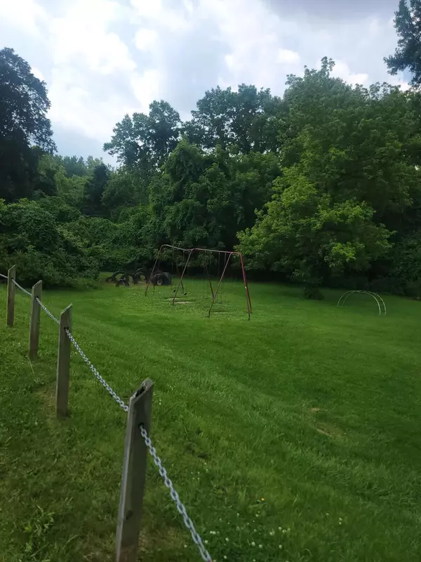 Columbus, OH 43232,4867 Foxcroft Court