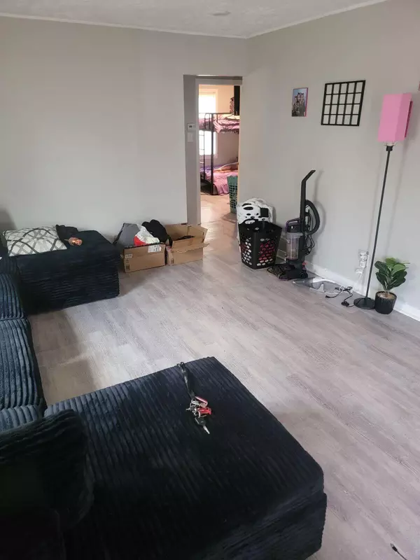 Columbus, OH 43205,1922 Gault Street