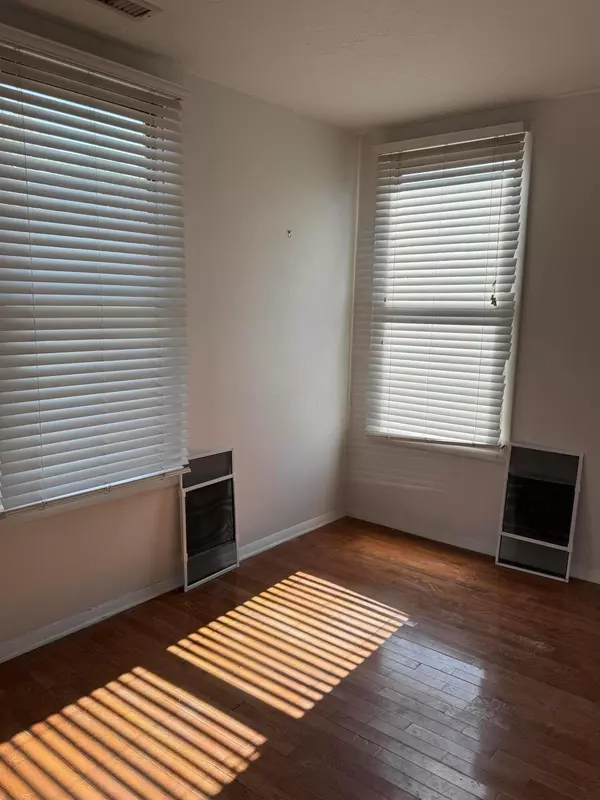 Columbus, OH 43201,256 W 3rd Avenue