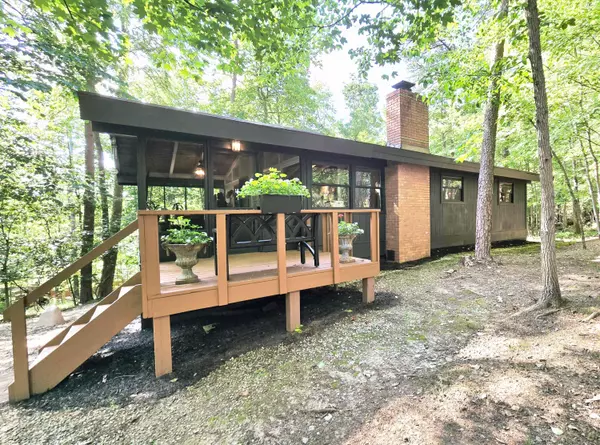 Hide A Way Hills, OH 43107,82 Lodge Lane