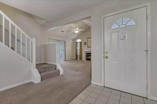 Newark, OH 43055,892 Shelbourne Place