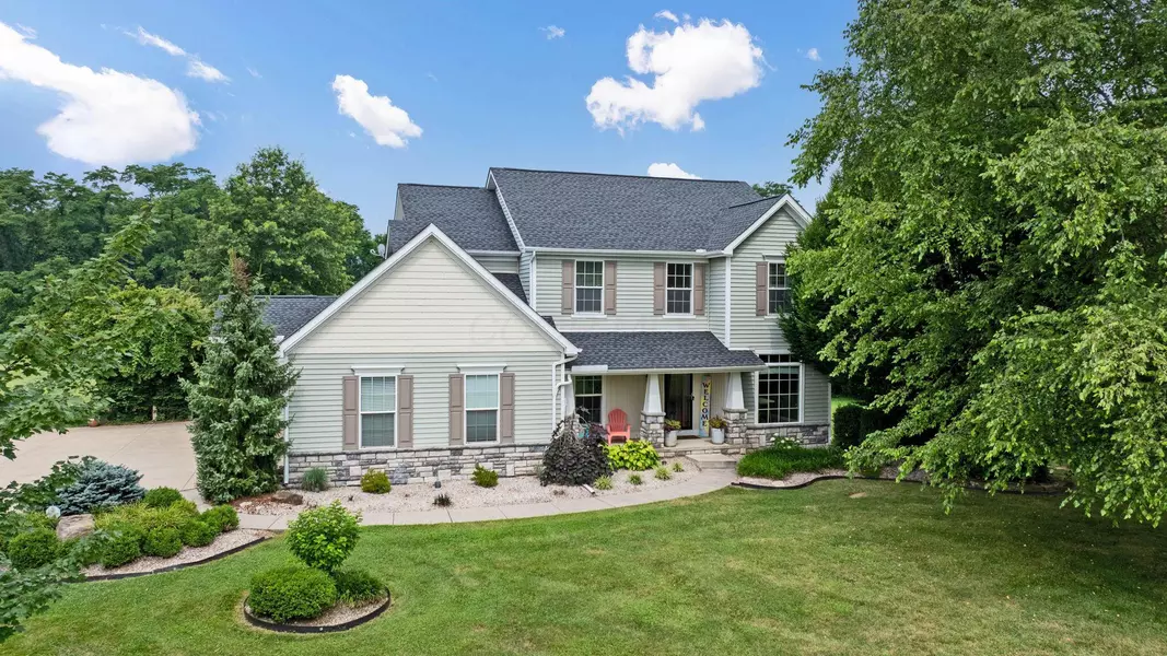 135 Stone Creek Drive, Granville, OH 43023