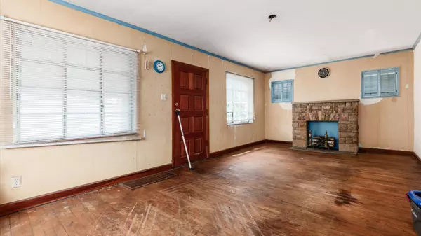 Columbus, OH 43223,1822 W Mound Street