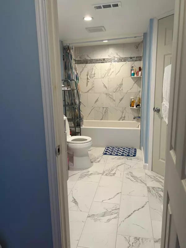 Columbus, OH 43229,5479 Worthington Forest Pl Place