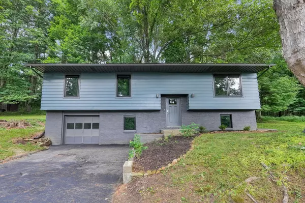 2939 Sharon Valley Road, Newark, OH 43055