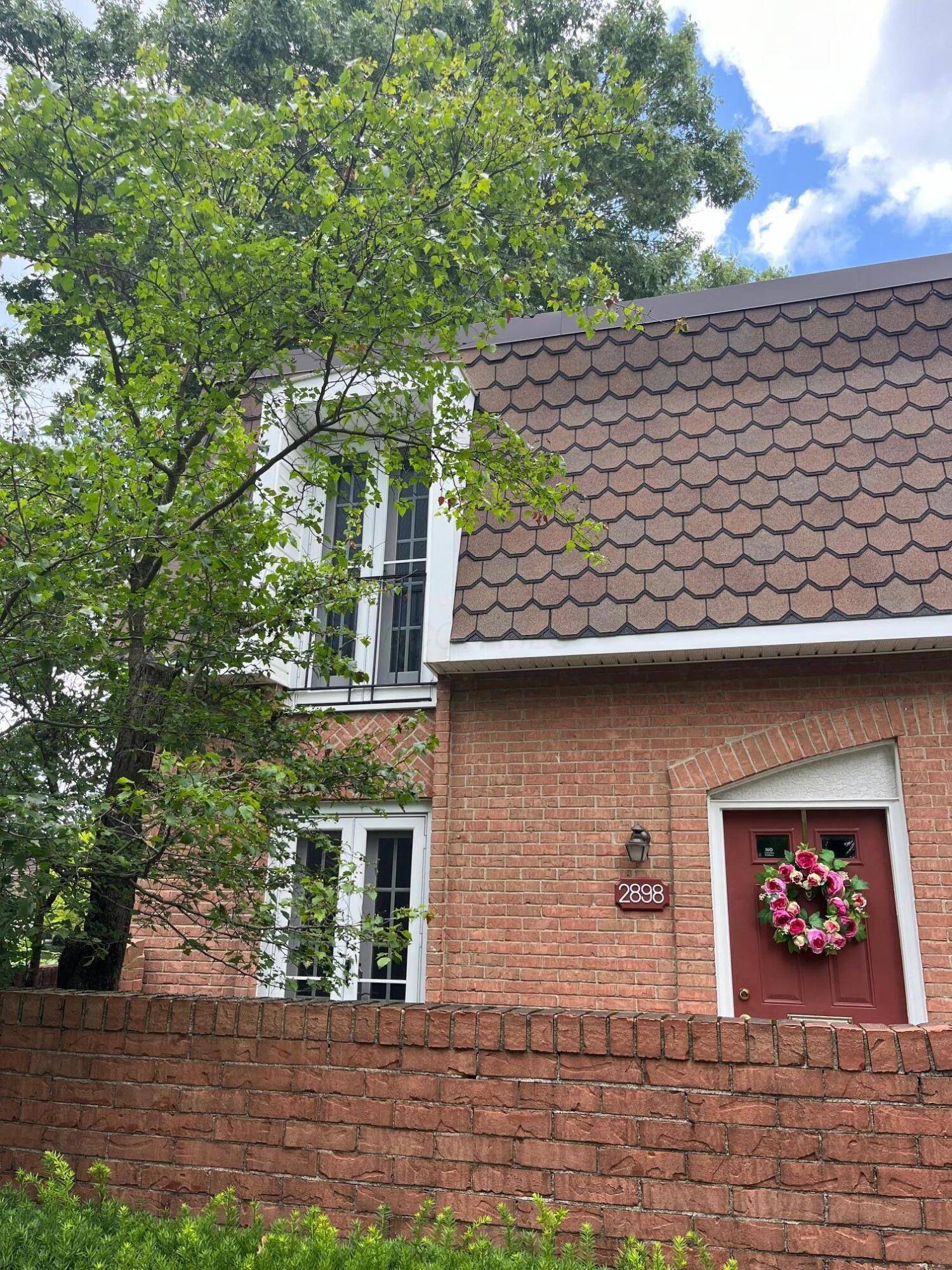 2898 Chateau Circle, Upper Arlington, OH 43221