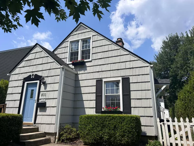 831 Chelsea Avenue, Bexley, OH 43209