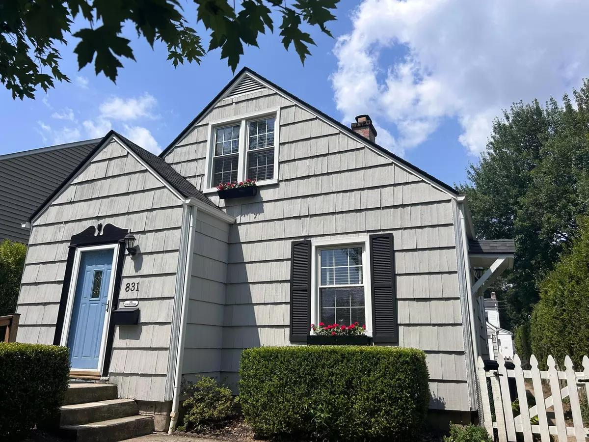 Bexley, OH 43209,831 Chelsea Avenue