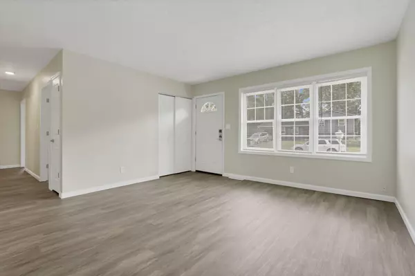 Columbus, OH 43232,5138 Burdett Drive