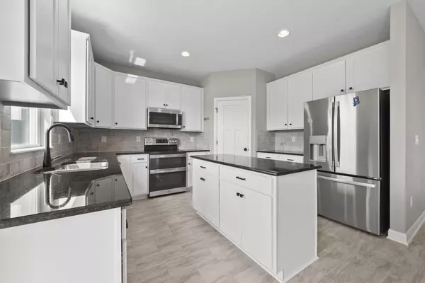 Grove City, OH 43123,1073 Quarry Oak Drive