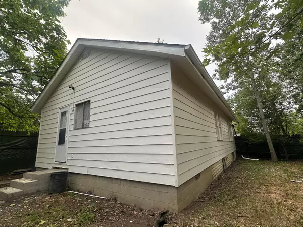 Columbus, OH 43204,378 S Wheatland Avenue