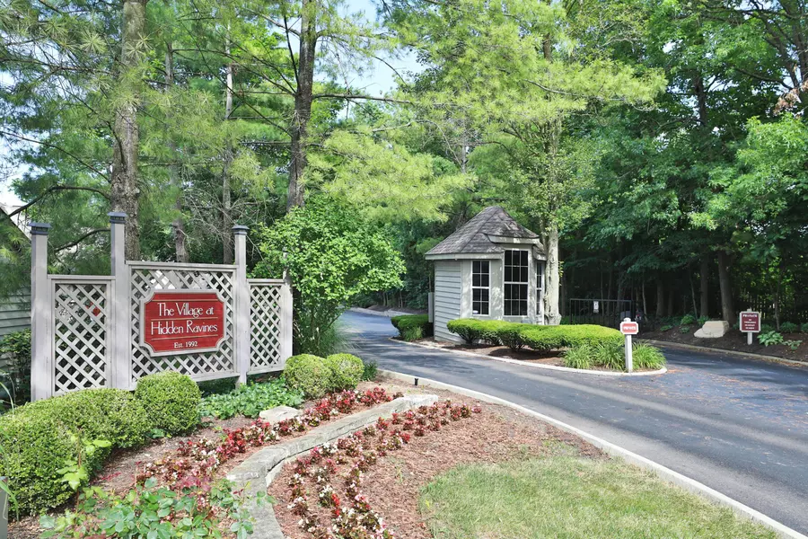 322 Hidden Ravines Drive, Powell, OH 43065