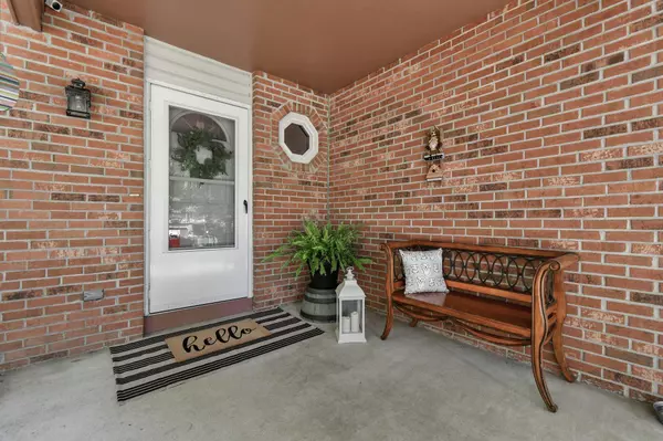 Pickerington, OH 43147,13892 Woodsedge Court