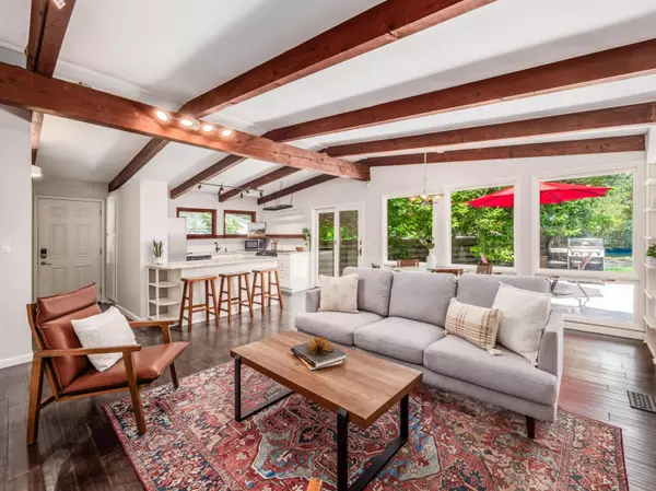 Columbus, OH 43221,2492 Edgevale Road