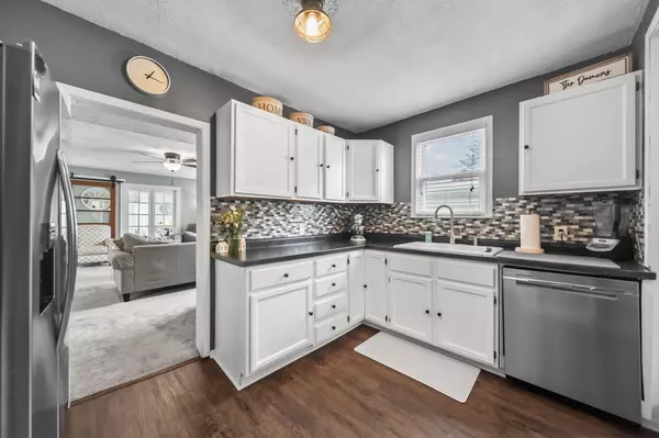 Ashley, OH 43003,403 South Street