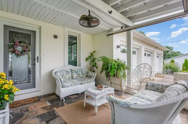 Kingston, OH 45644,61 Eastern Avenue