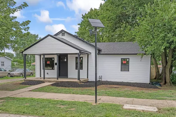 London, OH 43140,292 S Main Street