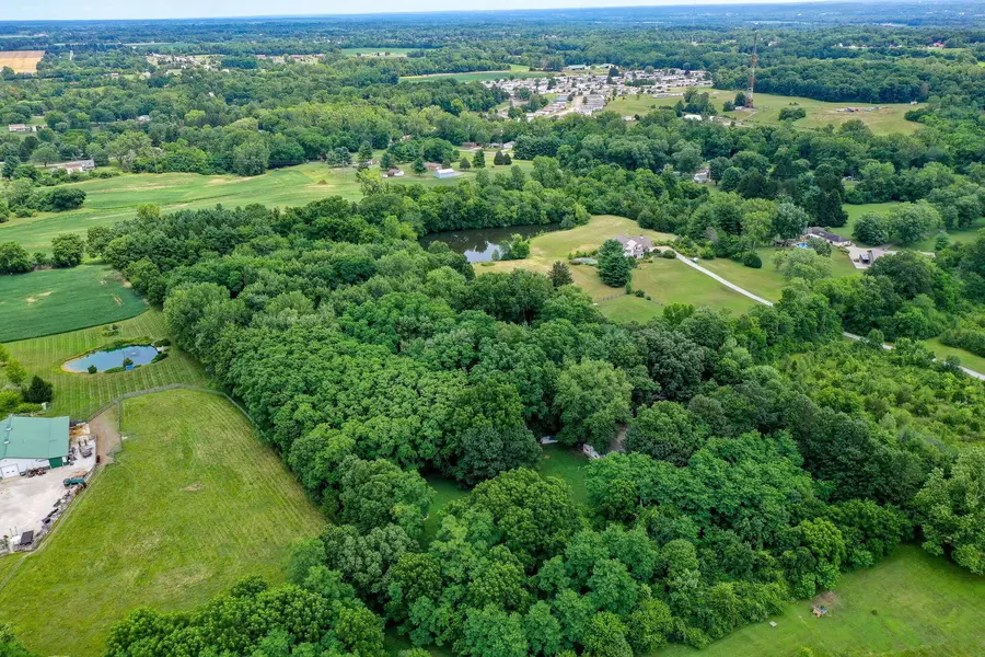 4004 Sintz Road, Springfield, OH 45504