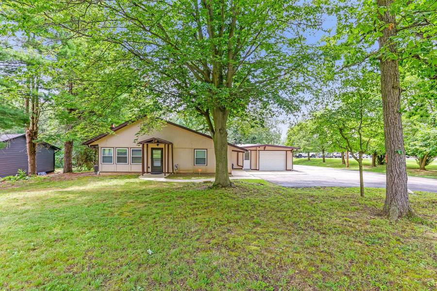 610 Military Road, Zanesville, OH 43701