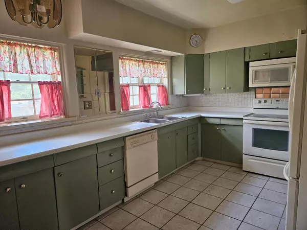 Fairborn, OH 45324,246 W Funderburg Road