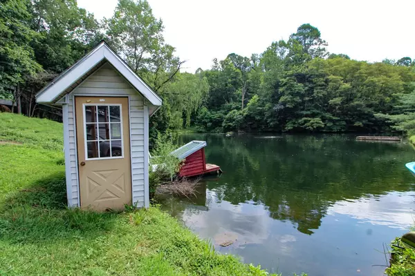 Quaker City, OH 43773,59674 Yoker Valley Road