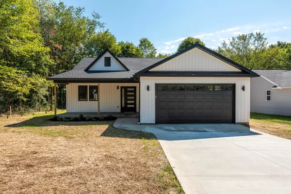 3162 Apple Valley Drive, Howard, OH 43028