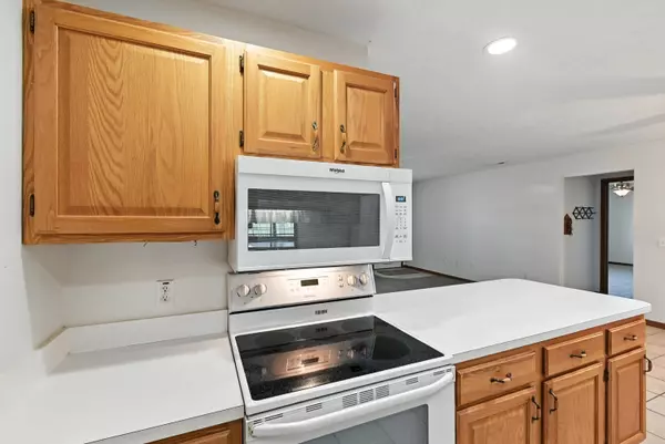 Ontario, OH 44906,728 Villa Drive Drive