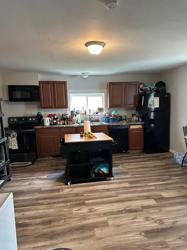 Ada, OH 45810,216 W Highland Avenue