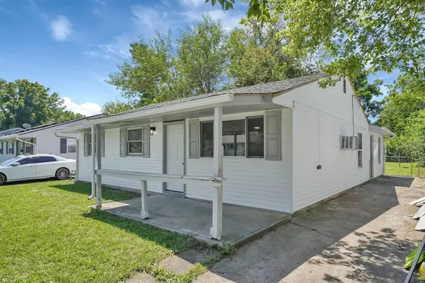Columbus, OH 43207,2501 Navarre Road