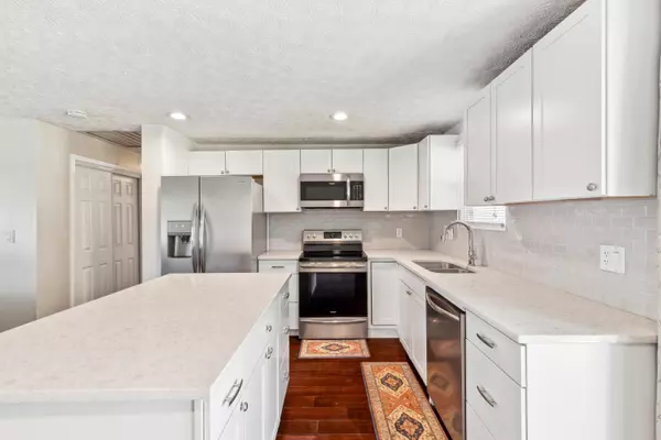 Columbus, OH 43224,4096 Jonquil Street