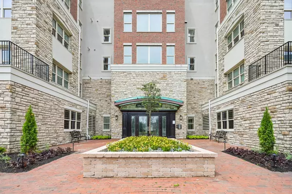 Upper Arlington, OH 43221,3175 Tremont Road #215