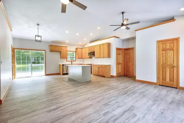 Howard, OH 43028,234 Woodlawn Circle