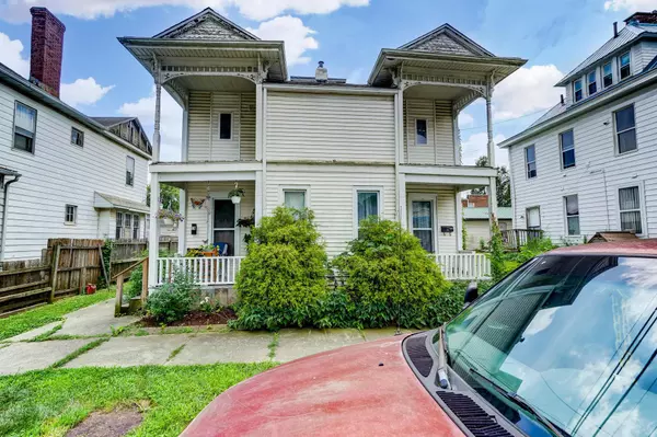 1113 E Saint Clair Street, Newark, OH 43055