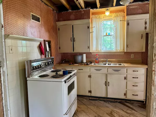 Newark, OH 43055,1142 Granville Road