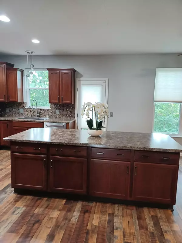 Columbus, OH 43219,2851 Acarie Drive