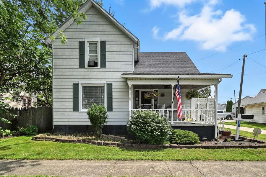 407 N Pearl Street, Crestline, OH 44827