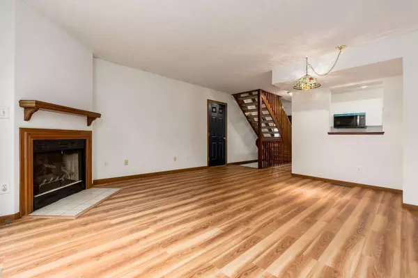 Columbus, OH 43235,5675 Wigmore Drive #54F