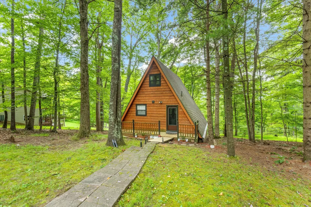 Sugar Grove, OH 43155,374 Osage Lane